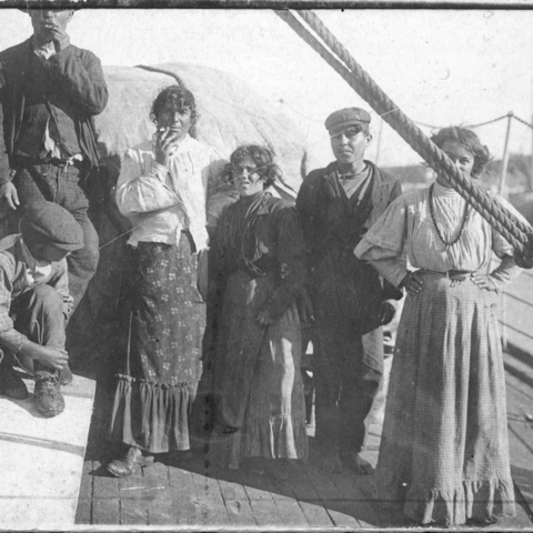 'Gypsies' arriving in Buenos Aires.