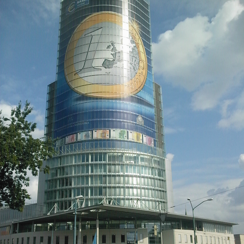 The National Bank of Slovakia advertising the coming Euro (September 2008)