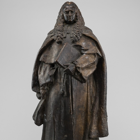 Bronze statue of Sir William Blackstone.