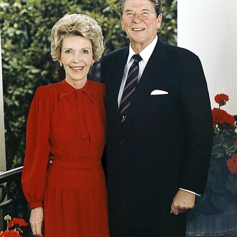 Official Portrait of President Ronald Reagan and Nancy Reagan