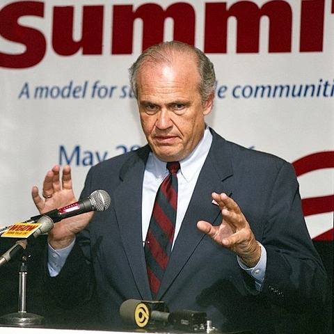 Senator Fred Thompson at the Chattanooga Summit in 1996.