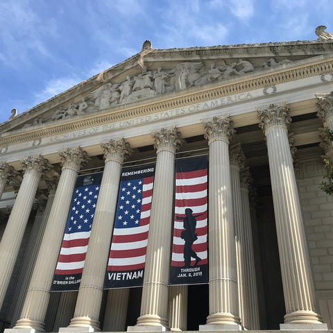 U.S. National Archives building 