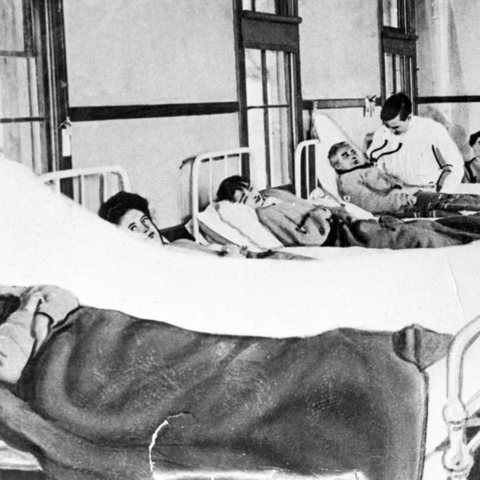 Mary Mallon in a hospital bed in 1907.