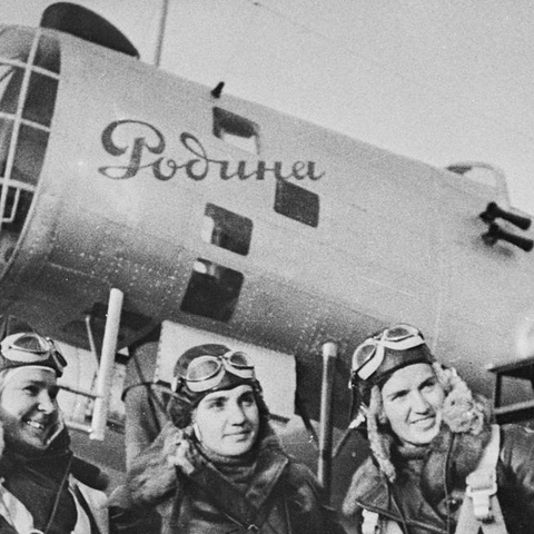 The Rodina crew. Left to right: Polina Osipenko, Valentina Grizodubova, and Marina Raskova.