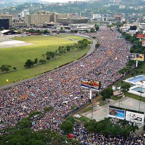 A massive protest against President Hugo Chávez in 2004.