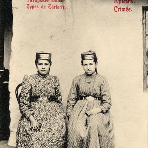 Photograph from early 1900s of Tatar women.