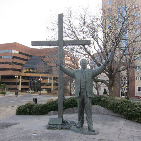 A statue of Billy Graham in downtown Nashville.