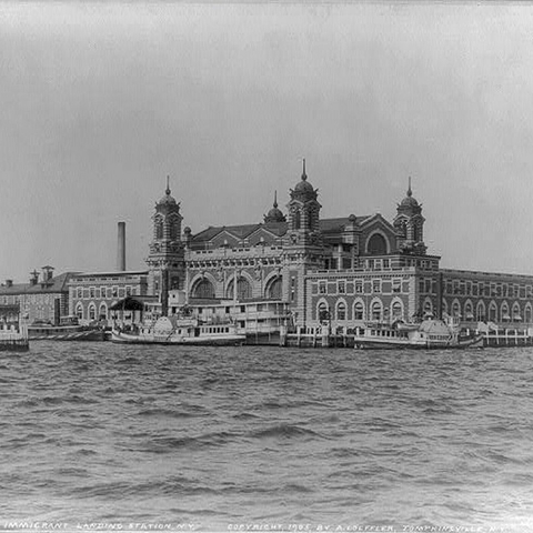 Ellis Island in 1905