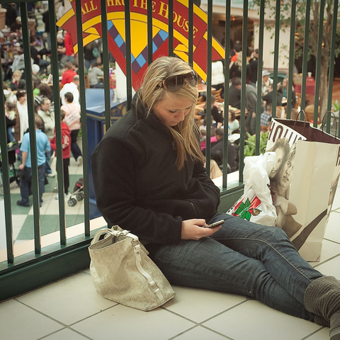 Keeping in touch in a shopping mall