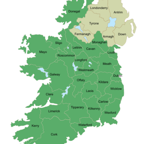 Map showing Ireland's 32 counties. Northern Ireland’s counties are in tan.