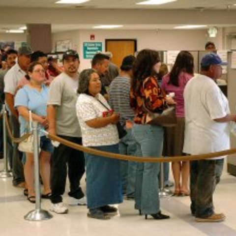 US citizens in unemployment line US citizens in unemployment line