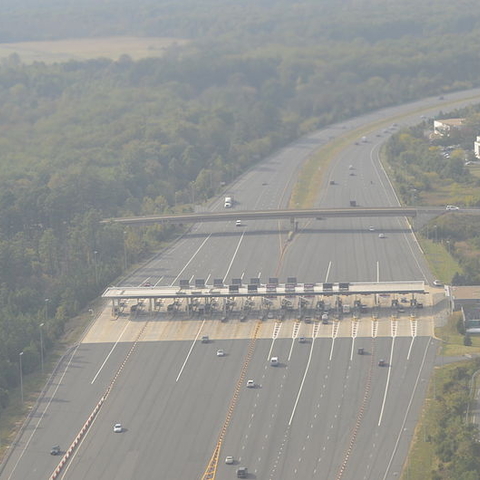 The toll plaza of the Dulles Greenway.