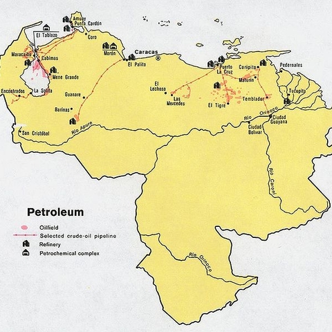 A 1972 petroleum map of Venezuela.