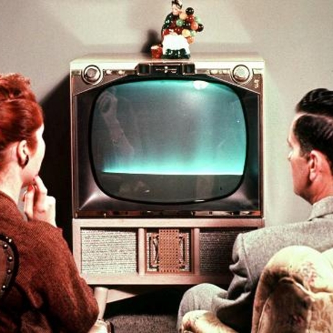 Television rapidly became a dominant form of media.