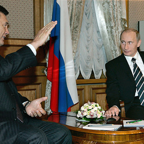 President Putin visiting with then Ukrainian Prime Minister Viktor Yanukovych.