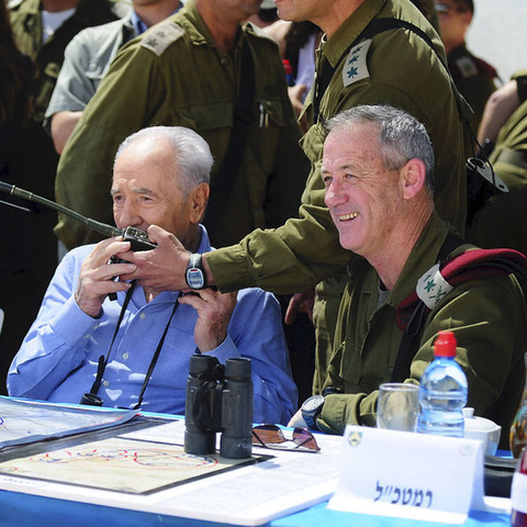 President Shimon Peres and Lt. General Benny Gantz.