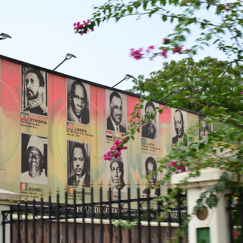 A mural in Accra, Ghana depicting the faces of African independence and decolonization efforts.