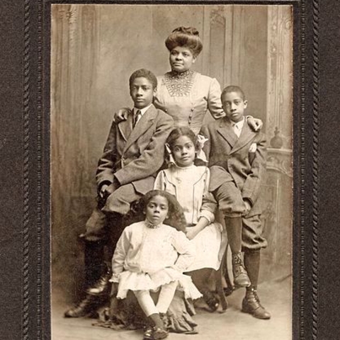 Ida B. Wells-Barnett with her four children.