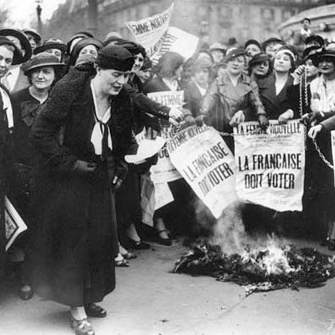 French suffragists with Louise Weiss in 1935.