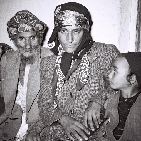 Operation Magic Carpet Yemenites airlifted to Israeli immigration tent camps.