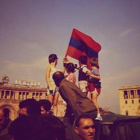 Celebrations after the September 21, 1991 referendum.